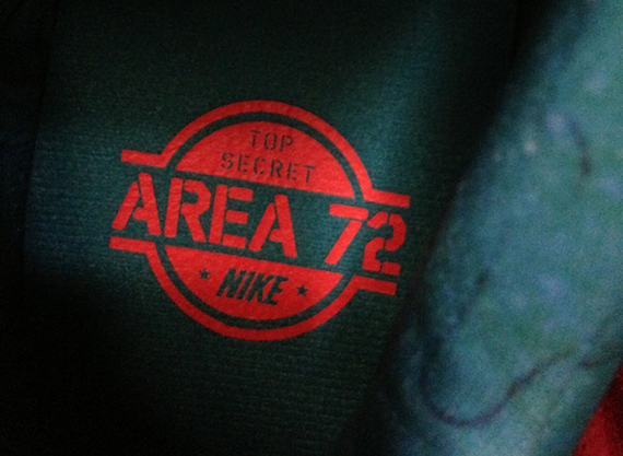 Nike Hyperdunk 2012 Low Area 72 Pe 4