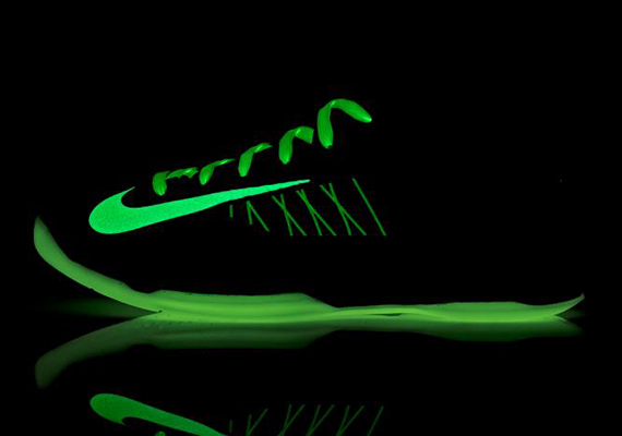 Nike Hyperdunk 2012 Low iD "Glow" - Finished Samples