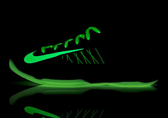 Nike Hyperdunk 2012 Low iD “Glow” – Finished Samples