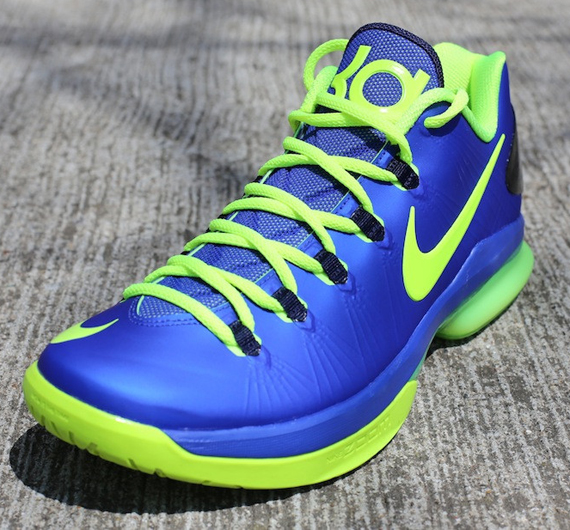 kd v elite superhero