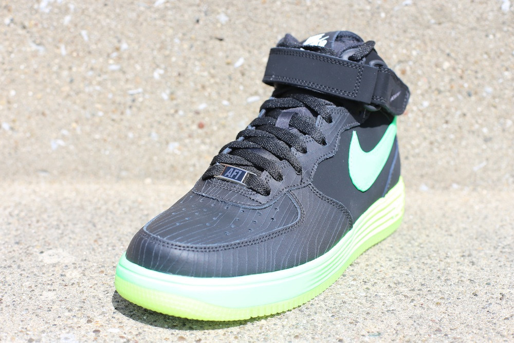 Nike Lunar Force 1 Mid Black Poison Green Volt 2
