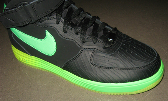 nike air force 1 lunar green