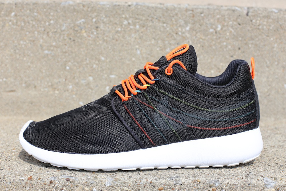 Nike Roshe Run Dynamic Flywire Black 1