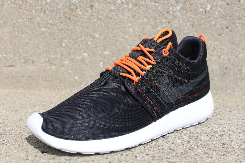 Nike Roshe Run Dynamic Flywire Black 2