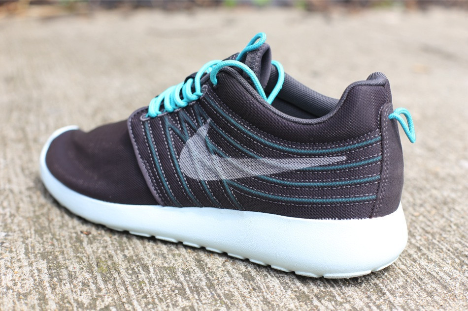 Nike Roshe Run Dynamic Flywire Night Stadium 3