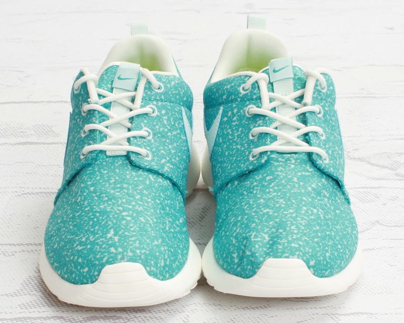 Nike Roshe Run Wmns Speckle Pack Sport Turquoise 02