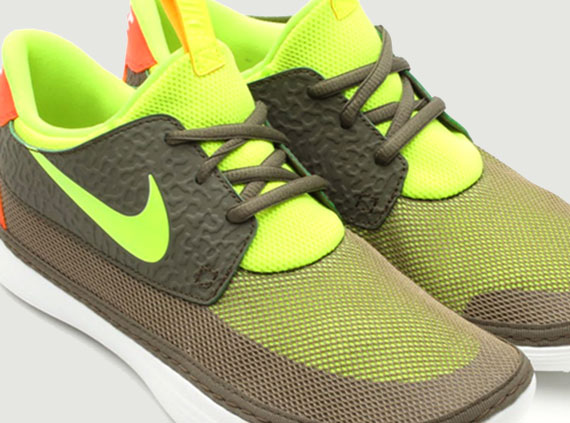 Nike Solarsoft Moccasin – Tarp Green – Volt