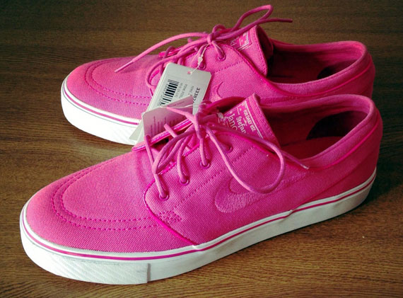 Nike Janoski "Pink Foil" Sample SneakerNews.com