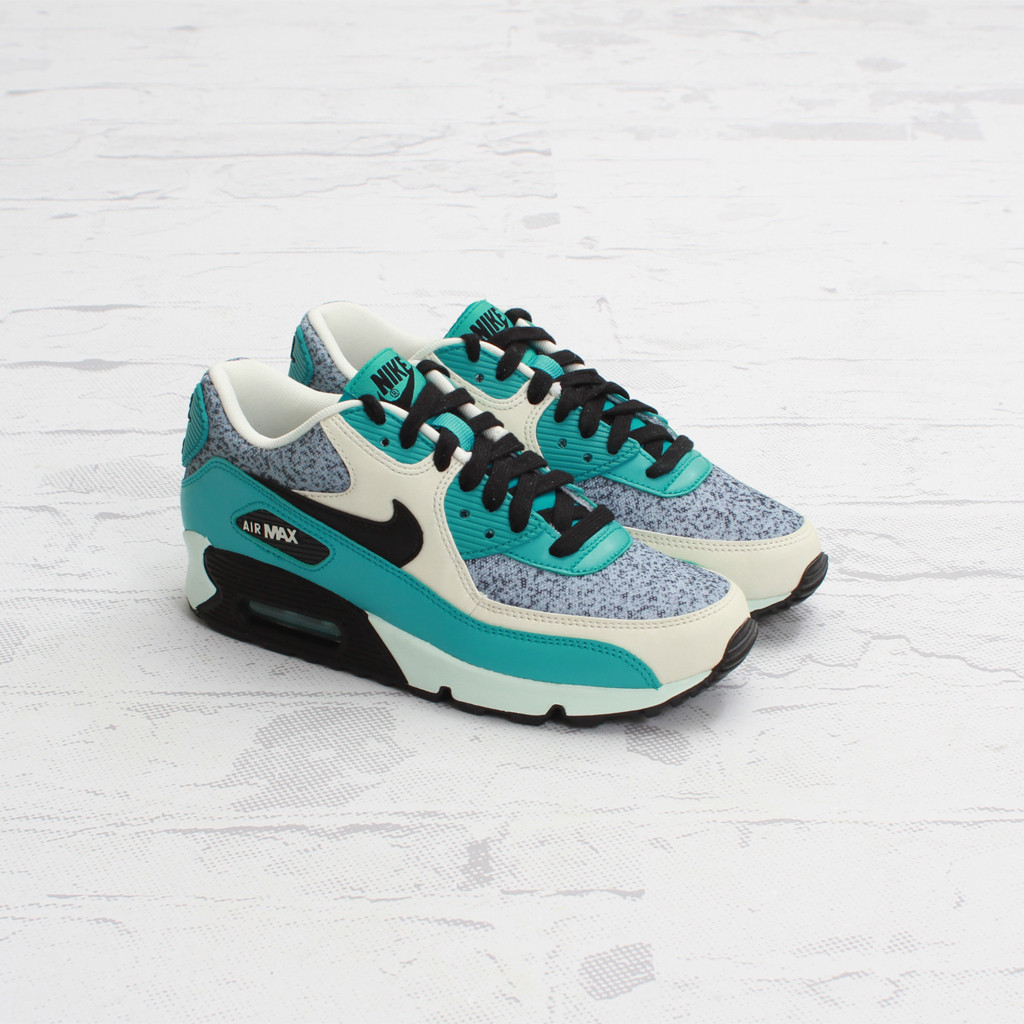 Nike Wmns Air Max 90 Sport Turquoise Sail Black Fiberglass 2