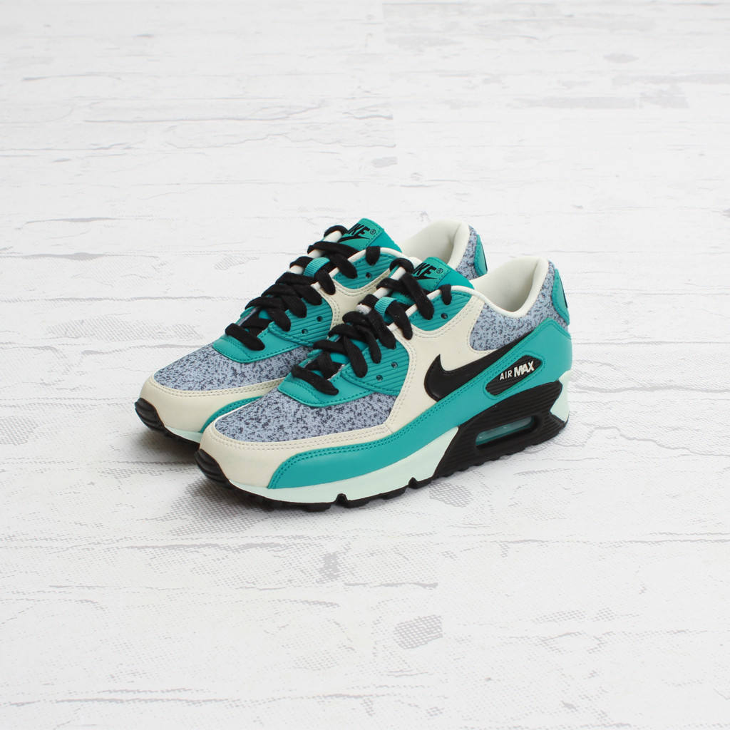 Nike Wmns Air Max 90 Sport Turquoise Sail Black Fiberglass 4