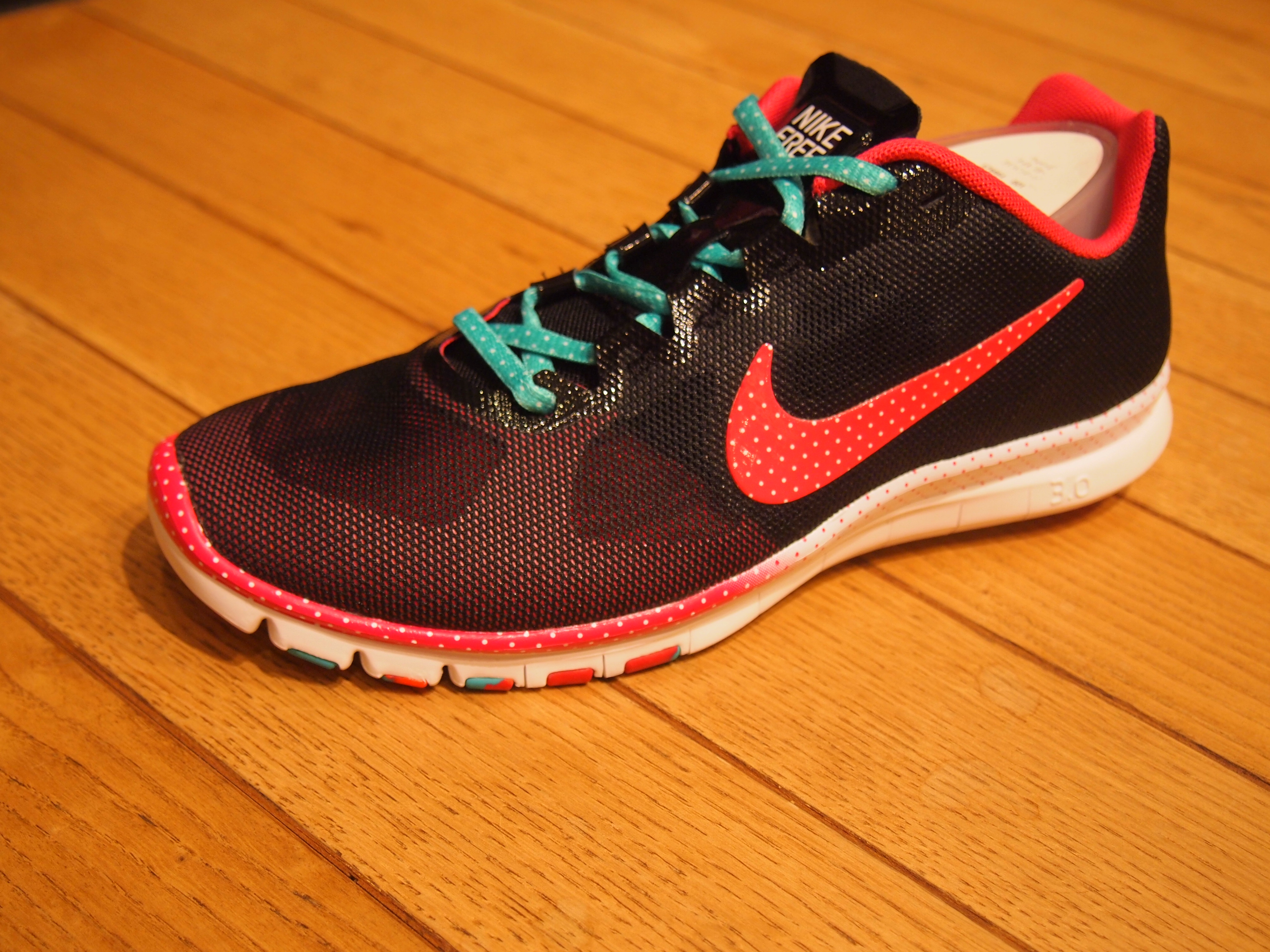 Nike Wmns Free Advantage Mesh 1