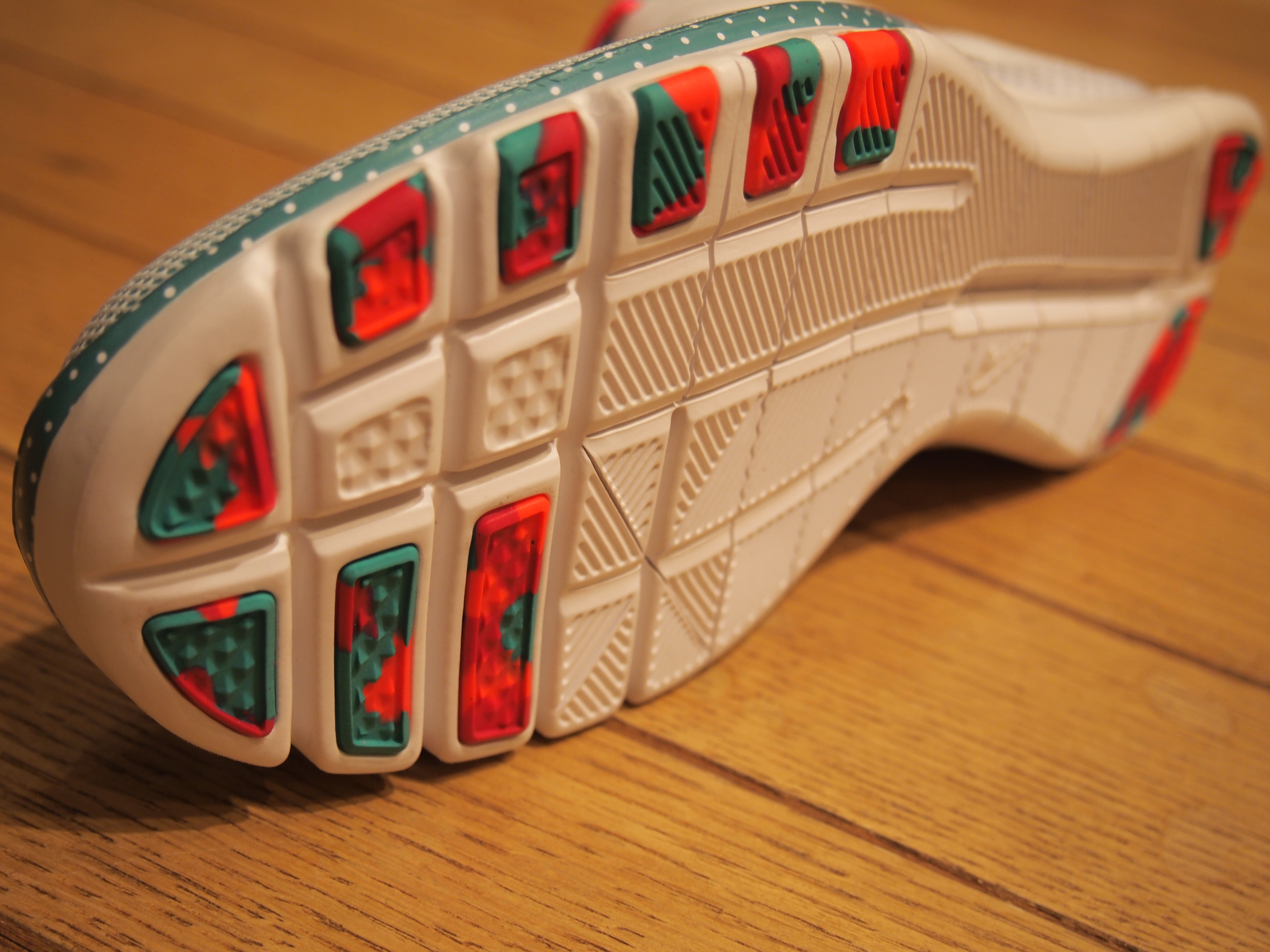 Nike Wmns Free Advantage Mesh 4