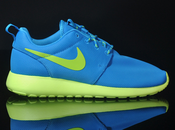 Nike WMNS Roshe Run - Blue Glow - Volt - SneakerNews.com
