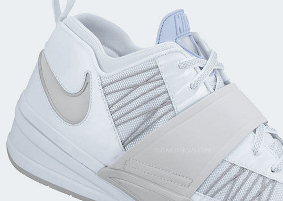 Nike Zoom Revis “Reflective Silver” – Available