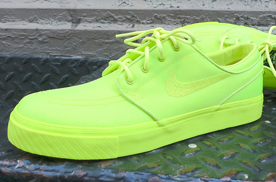 Three Squares Nike Janoski Volt Lemon Twist 3