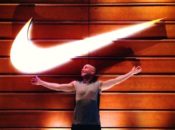 Andre Agassi Rejoins Nike