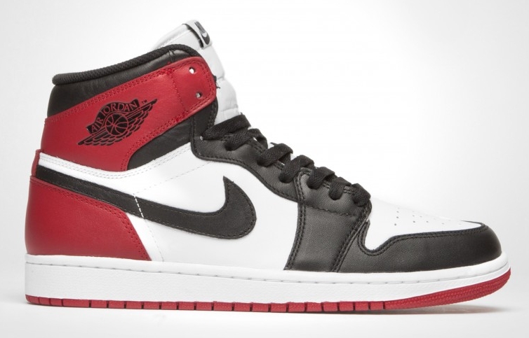Air Jordan 1 Black Toe Arriving At Retailers 03