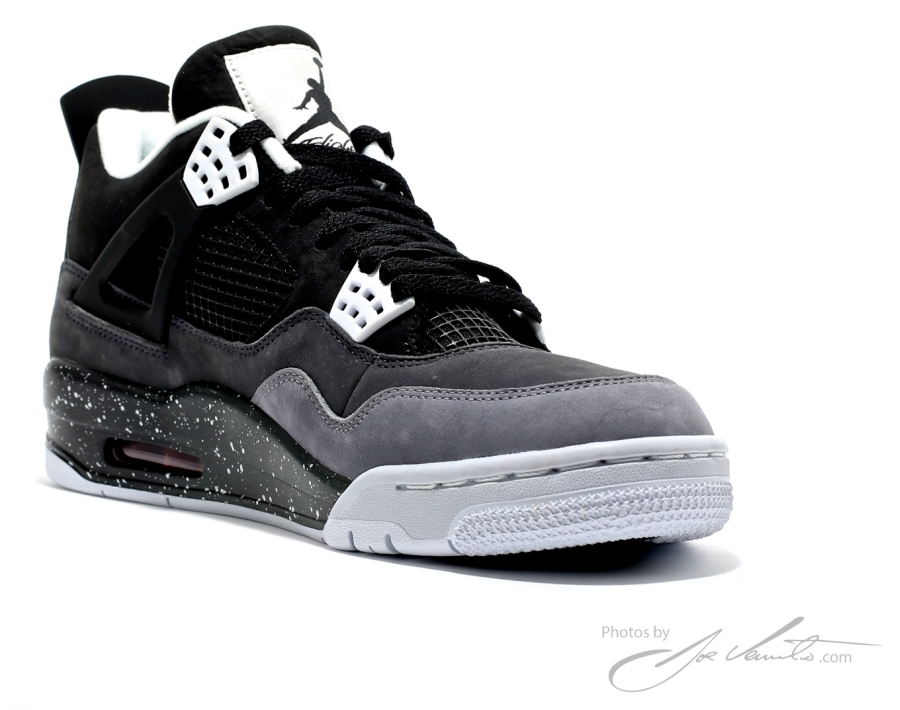 Air Jordan IV 