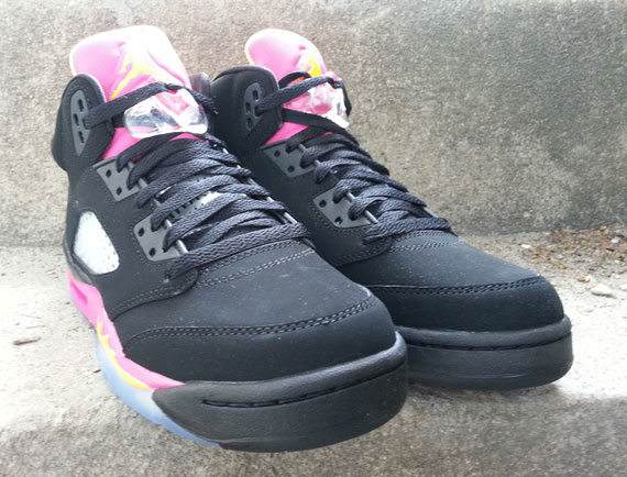 Air Jordan V Gs Black Bright Citrus Fusion Pink Arriving At Retailers 3