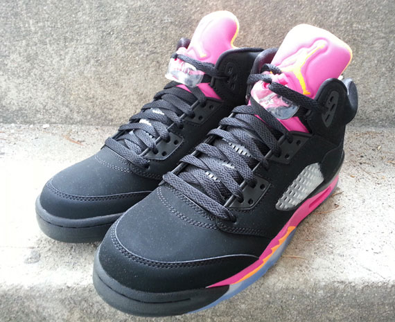 Air Jordan V Gs Black Bright Citrus Fusion Pink Arriving At Retailers 4