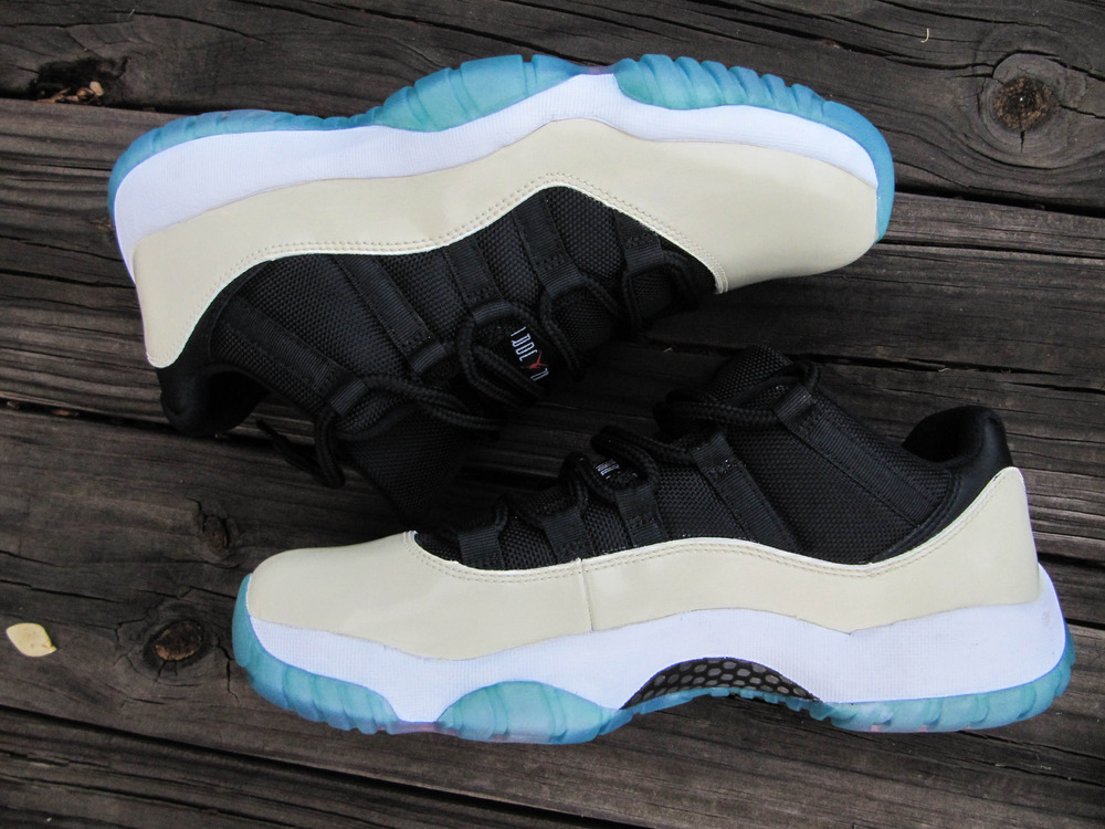 Air Jordan Xi Low Creme Customs 02