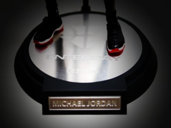 Enterbay Michael Jordan Hk Kicks 10 Anniversary 03