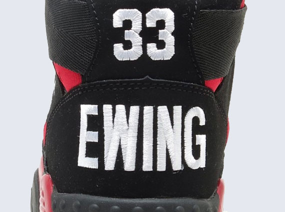 Ewing Focus Retro – Black – Red | Teaser