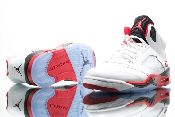 Fire Red Air Jordan V 3