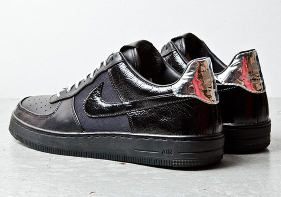 Nike Air Force 1 Downtown “Black Leather”