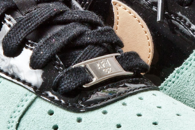 Nike Air Force 1 Low Black Patent Tan Mint 02