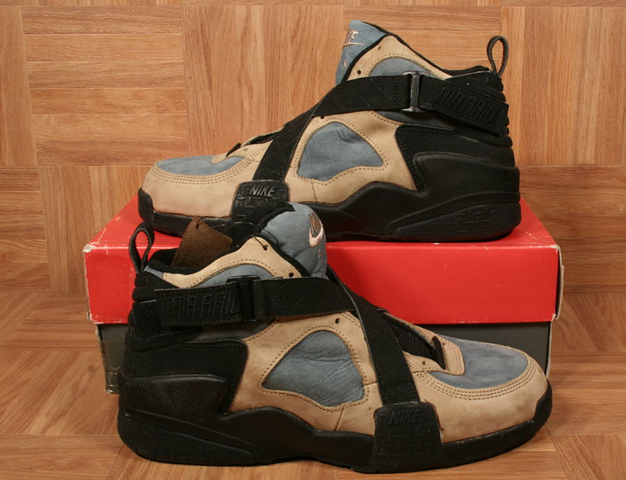 NIKE AIR RAID 2 retro 2023!!!! Is it going to happen? Take a look back at  this classic from 1992 