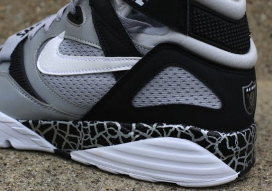 Nike Air Trainer Max ’91 QS NFL “Raiders”