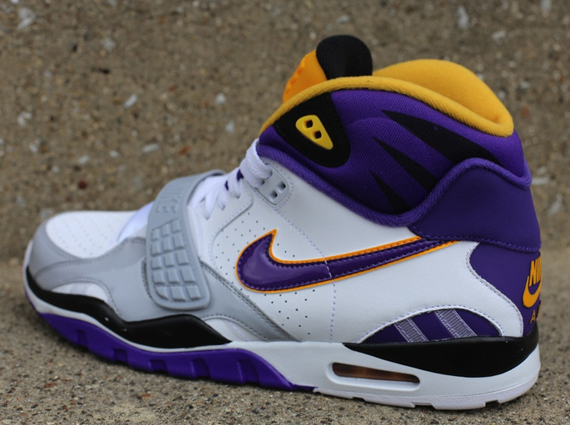 Women`s Nike Air Trainer SC White / Purple (Size 8) DS — Roots