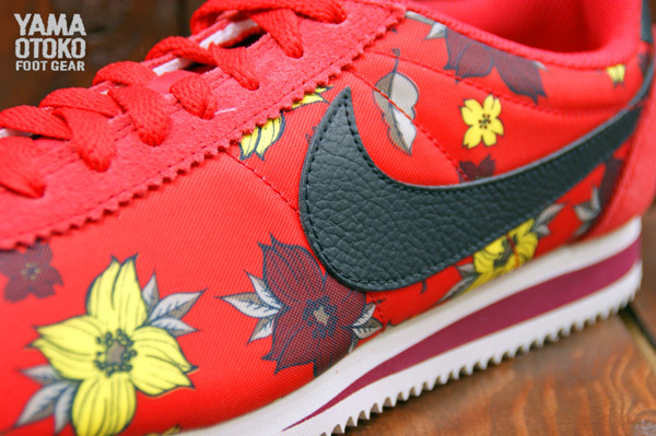 Nike Classic Cortez Nylon Aloha Pack Qs 22