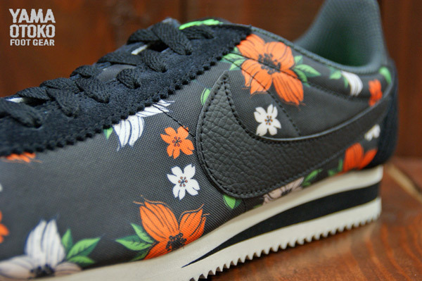 Nike Classic Cortez Nylon Aloha Pack Qs 7