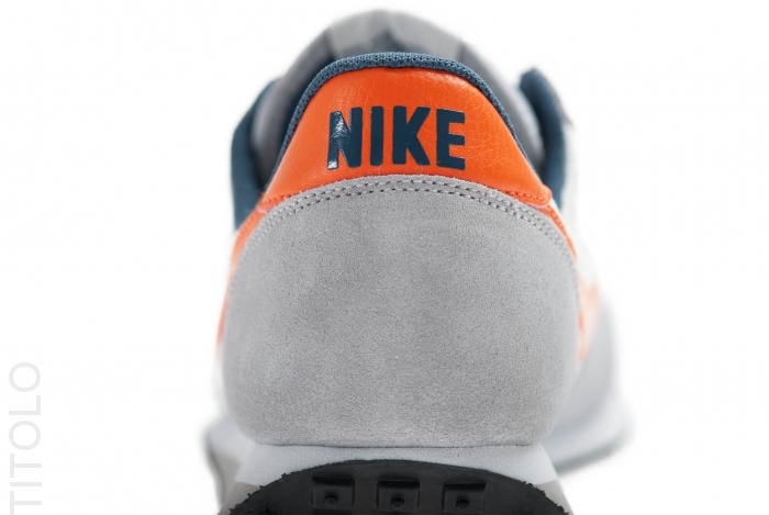 Nike Elite Pure Platinum Electric Orange Wolf Grey 3