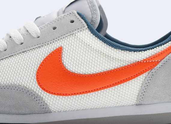 Nike Elite - Pure Platinum - Wolf Grey - Electric Orange