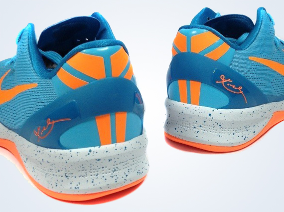 Nike Kobe 8 GS - Baltic Blue - Neo Turquoise - Windchill - Bright Citrus