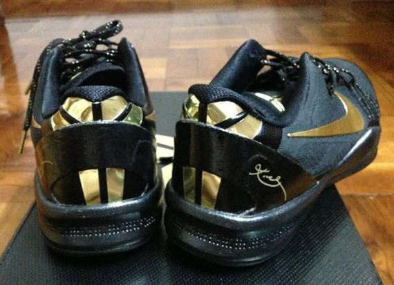 nike kobe 8 elite black gold 5