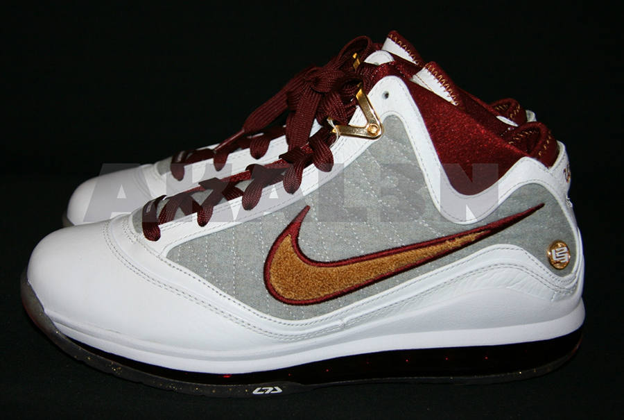 2005 LeBron James Endorsed Nike Air Generation Basketball Shoes in Original  Box  EBTH