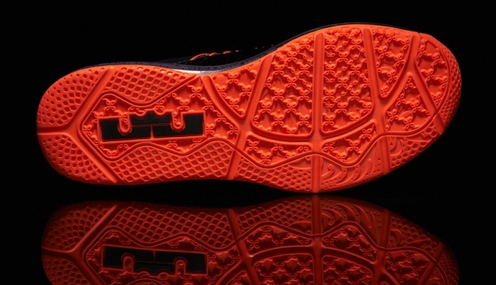 Nike Lebron X Low Black Total Crimson Arriving At Retailers 02