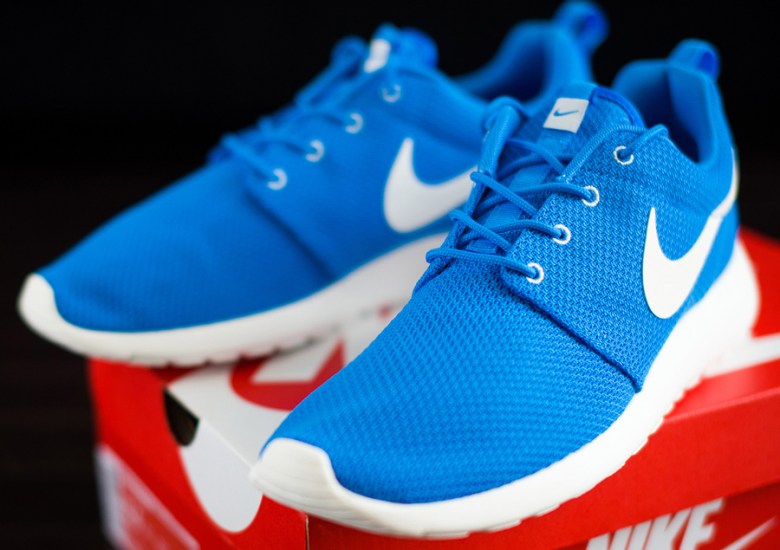 Nike Roshe Run "Blue - SneakerNews.com