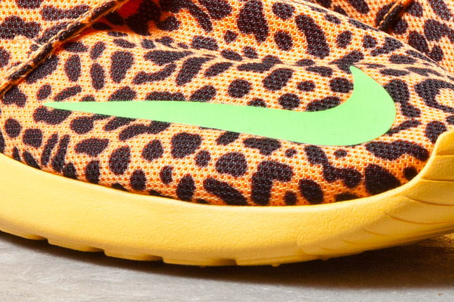 Nike Roshe Run Fb Orange Leopard 01