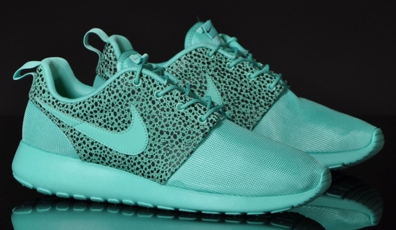 Nike Roshe Run Safari Crystal Mint 04