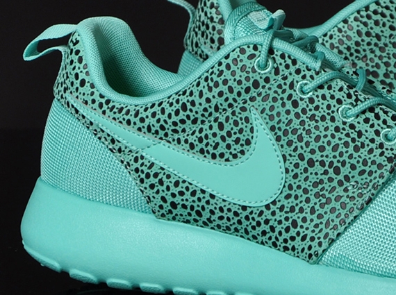 Mint green outlet nike roshe