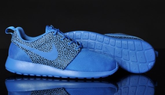 Nike Roshe Run Safari Pack Blitz Blue 03