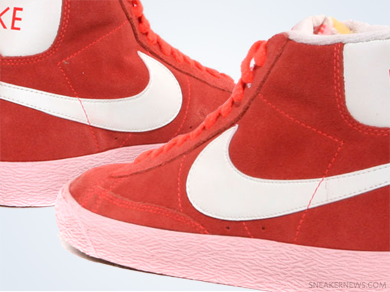 Nike WMNS Blazer Mid VNTG – Total Crimson – Storm Pink