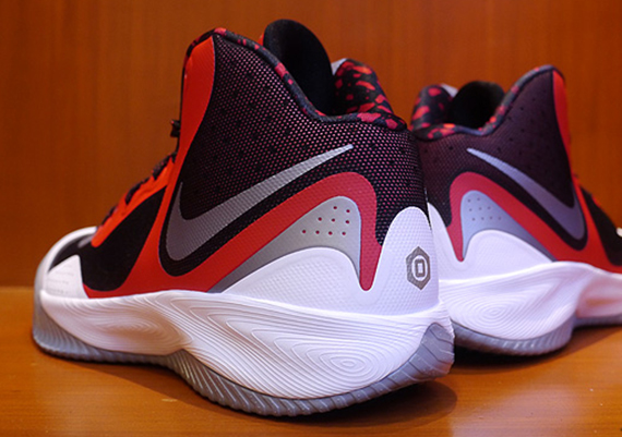 Nebu Geniet sokken Nike Zoom Hyperfranchise XD - White - Black - Red - SneakerNews.com