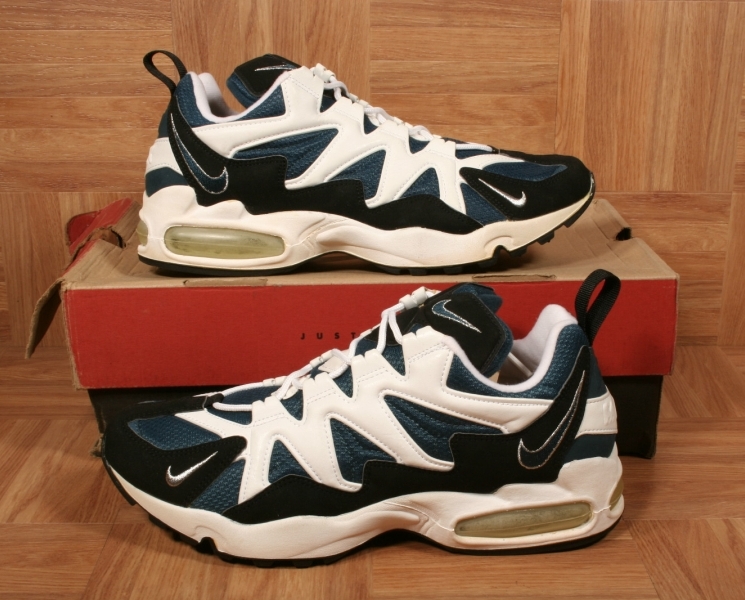 ShoeZeum eBay Auction Update: 5/17 - SneakerNews.com