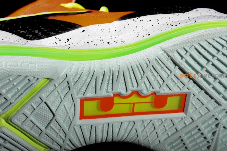 Total Crimson Nike Lebron X Elite 02